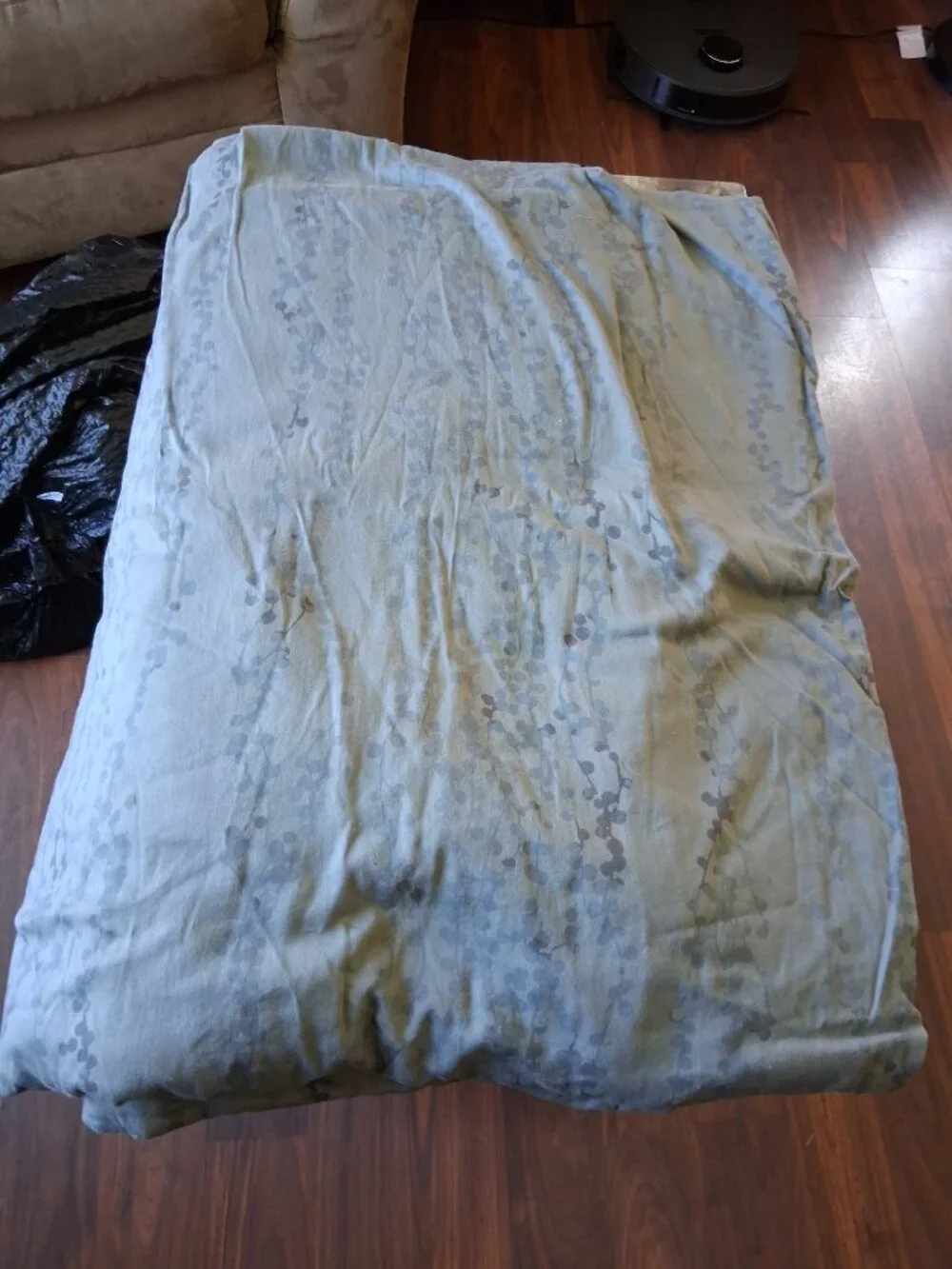 Calvin Klein Pacific Aegean Ivy Vines Gray KING Duvet Cover Set. 2 KING Pillowca